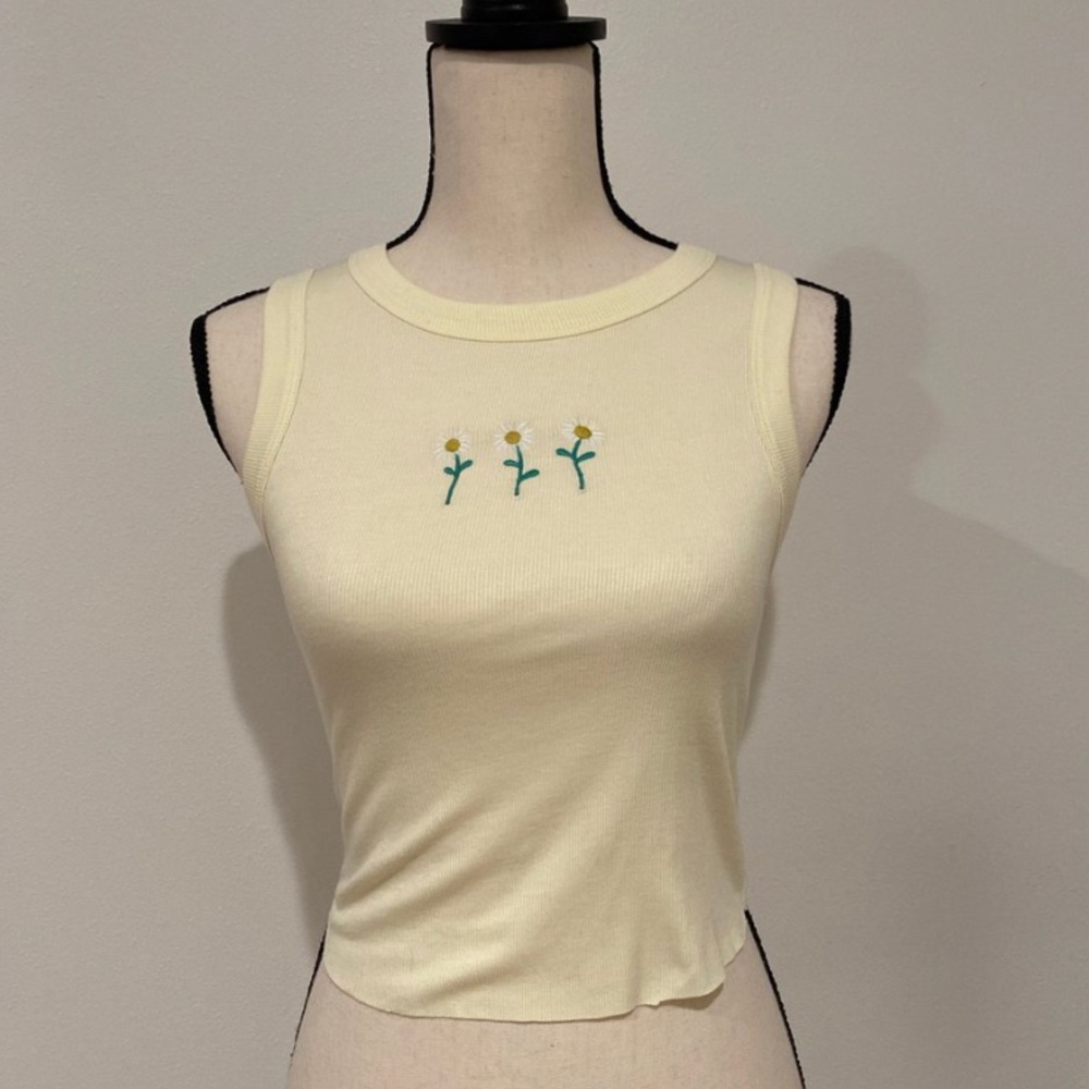 Light Yellow Daisy Tank Top